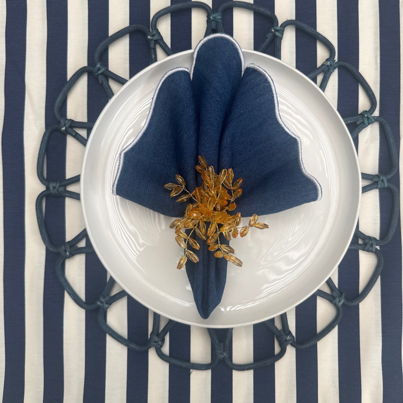 מפת פסים דקים כחול לבן