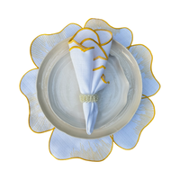 פלייסמט פרח לבן צהוב